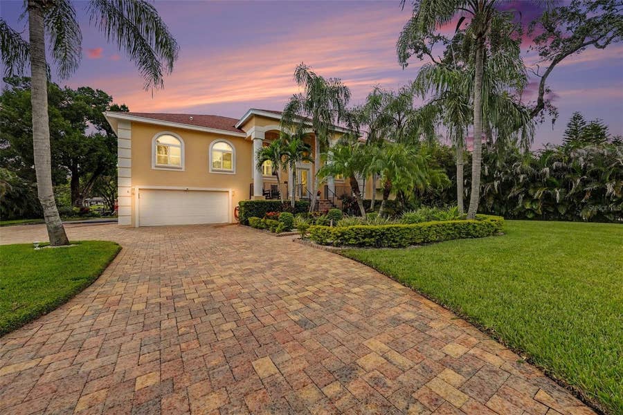 Property photo for 1021 W HENRY AVENUE, Tampa, FL