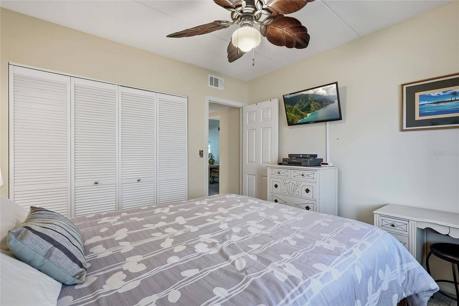 11901 LAGOON LANE, #202, Treasure Island, FL 33706 11901 LAGOON LANE, #202, Treasure Island, FL 33706