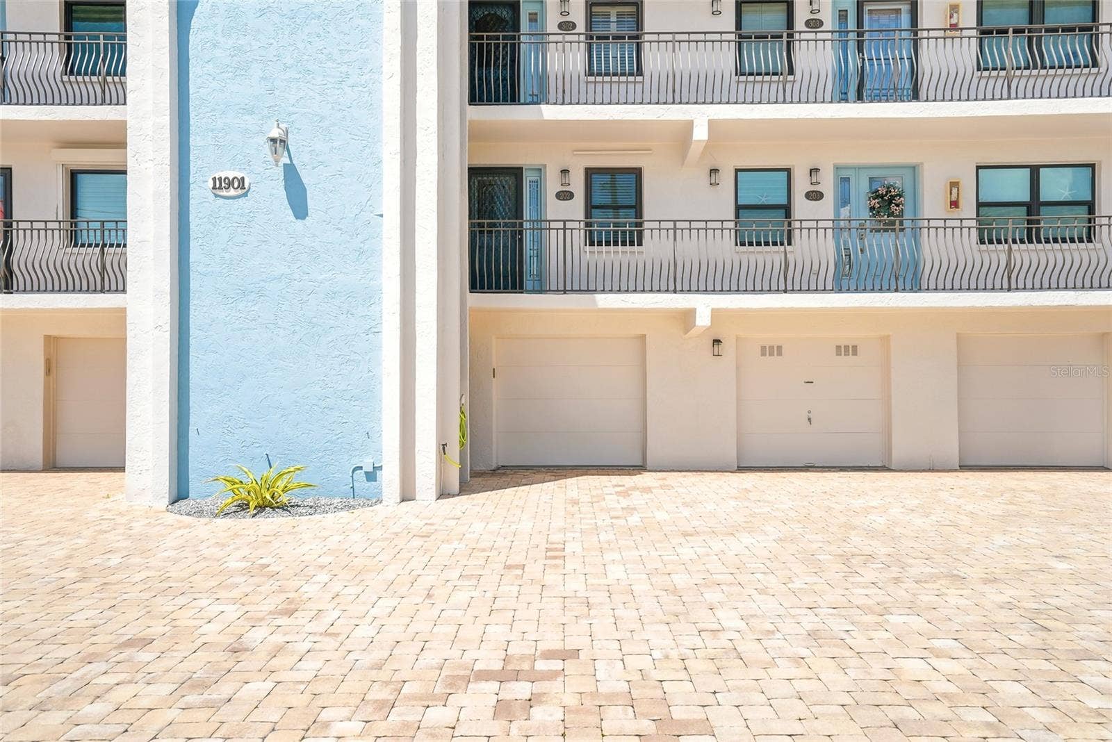 11901 LAGOON LANE, #202, Treasure Island, FL 33706 11901 LAGOON LANE, #202, Treasure Island, FL 33706