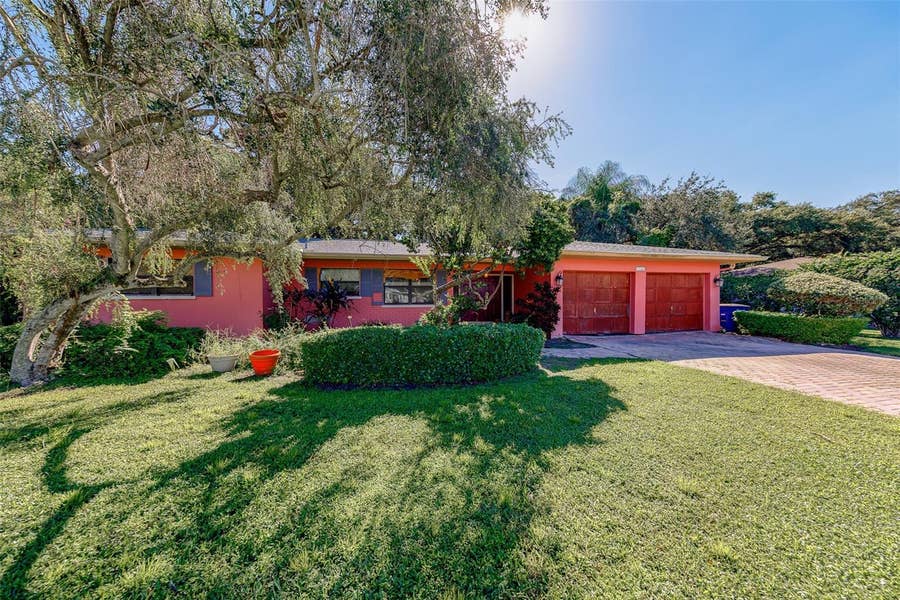 Property photo for 1105 WOODCREST AVENUE, Clearwater, FL