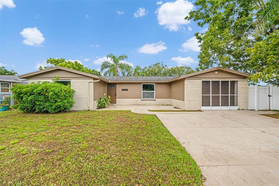 Property photo for 4036 SUNRAY DRIVE, Holiday, FL