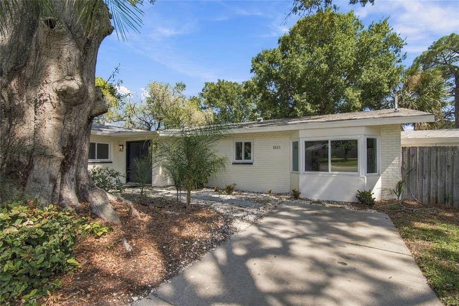Property photo for 5625 ATLANTIC AVENUE N, St Petersburg, FL