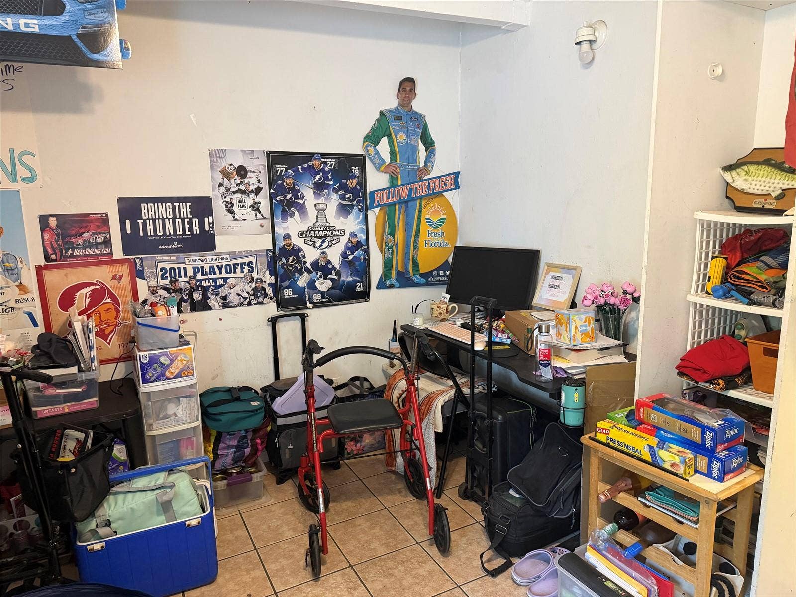 2293 18TH AVE SW, Largo, FL 33774 2293 18TH AVE SW, Largo, FL 33774