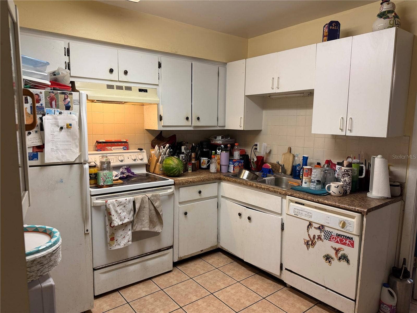 2293 18TH AVE SW, Largo, FL 33774 2293 18TH AVE SW, Largo, FL 33774