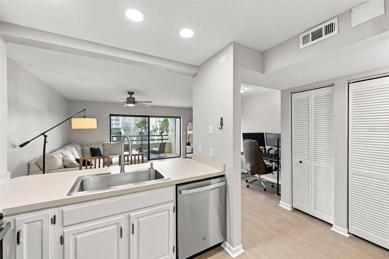 106 1ST STREET E, #113, Tierra Verde, FL 33715 106 1ST STREET E, #113, Tierra Verde, FL 33715