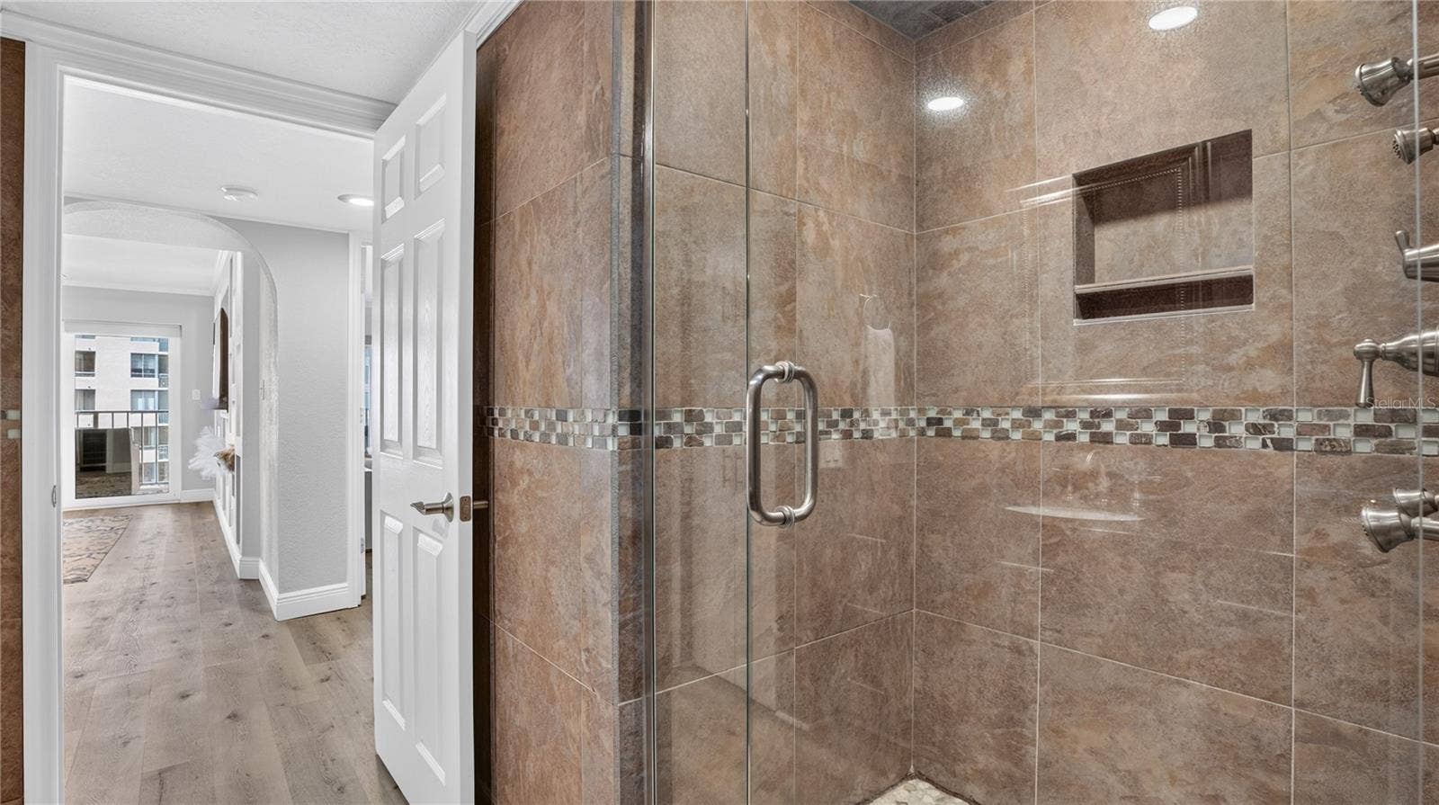 1480 GULF BOULEVARD, #601, Clearwater Beach, FL 33767 guest bathroom