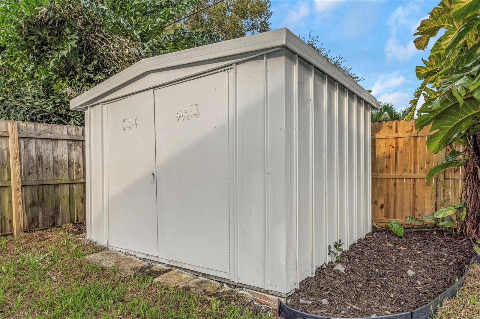 8209 134TH STREET, Seminole, FL 33776 Shed