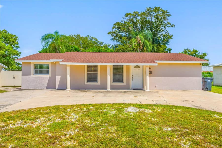 Property photo for 8339 DRYCREEK DRIVE, Tampa, FL