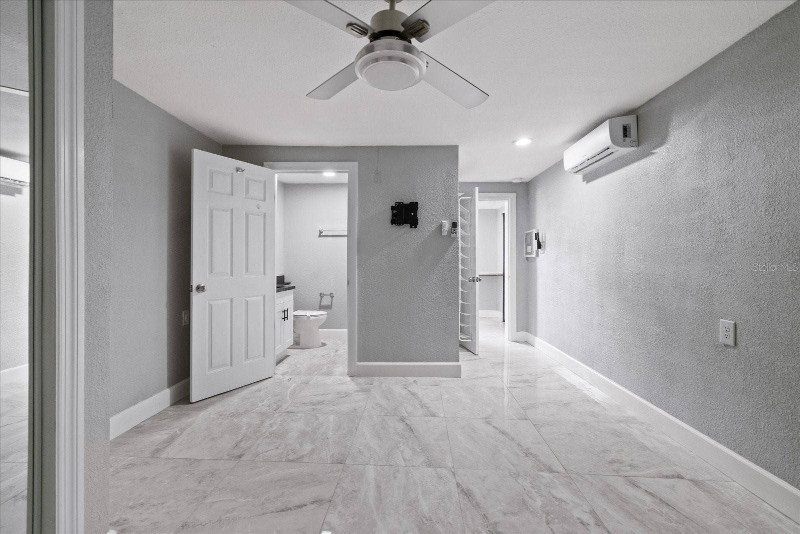 4053 31ST STREET N, St Petersburg, FL 33714 4053 31ST STREET N, St Petersburg, FL 33714