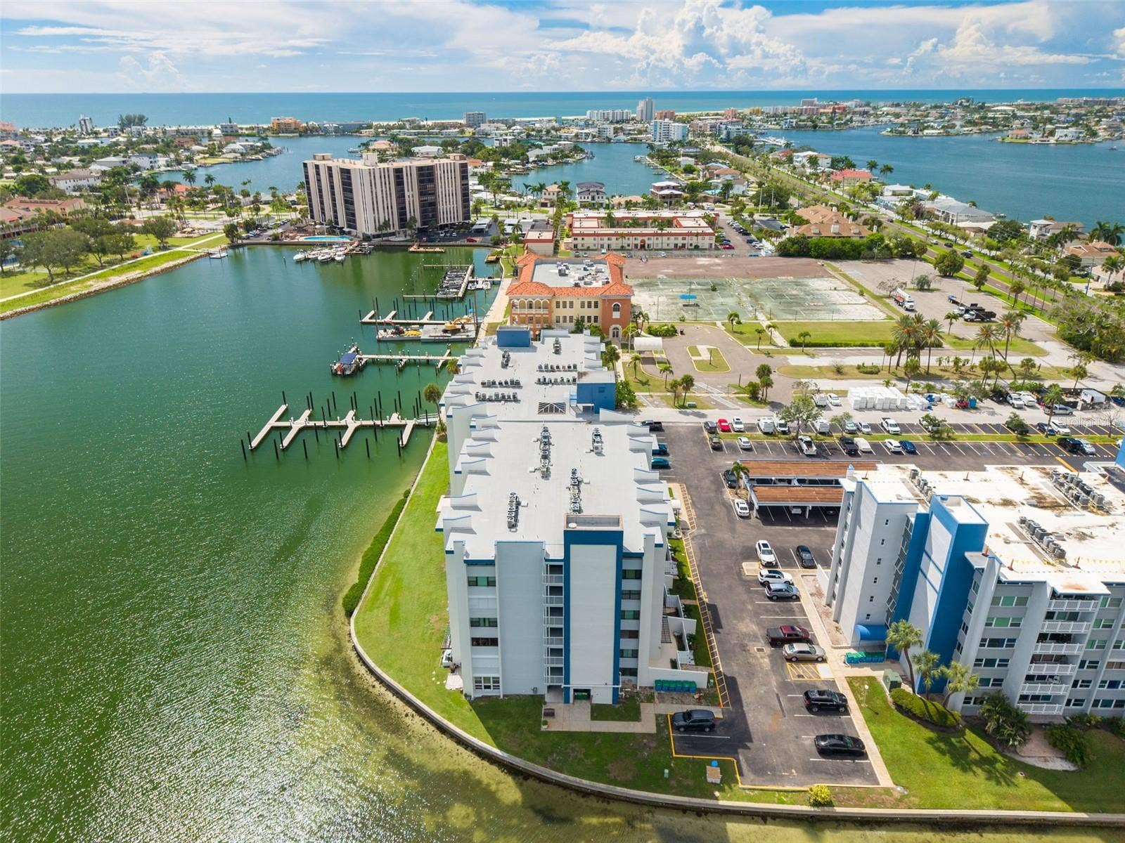 450 TREASURE ISLAND CAUSEWAY, #201, Treasure Island, FL 33706 450 TREASURE ISLAND CAUSEWAY, #201, Treasure Island, FL 33706