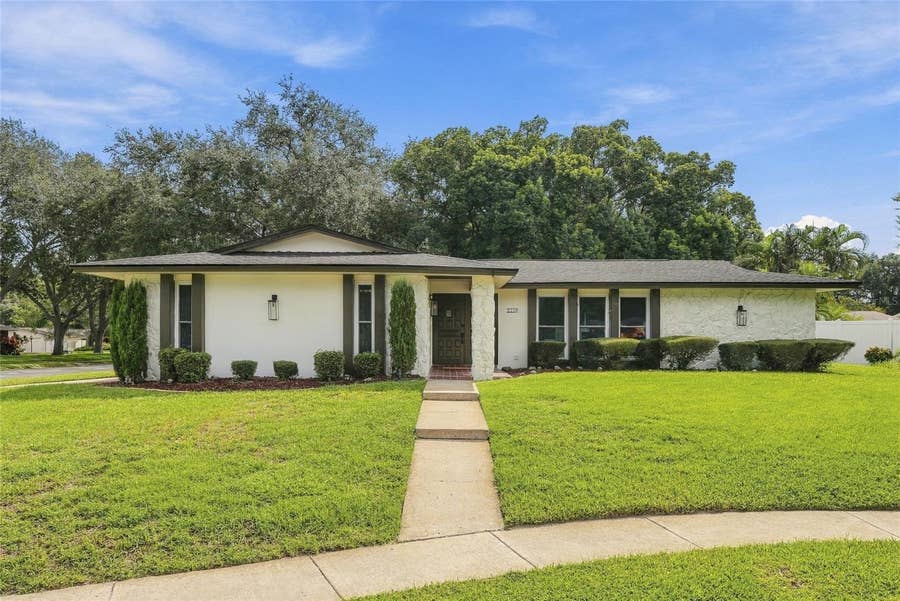 Property photo for 2259 EL DE ORO CIRCLE, Clearwater, FL