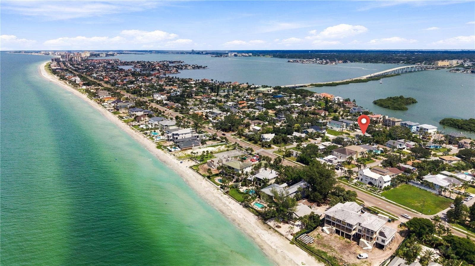 Perfect location at Bellair Beach!