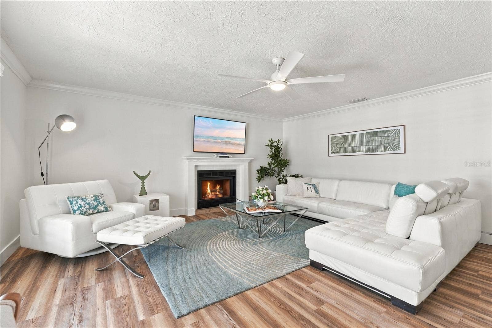 Spacious living room with fireplace
