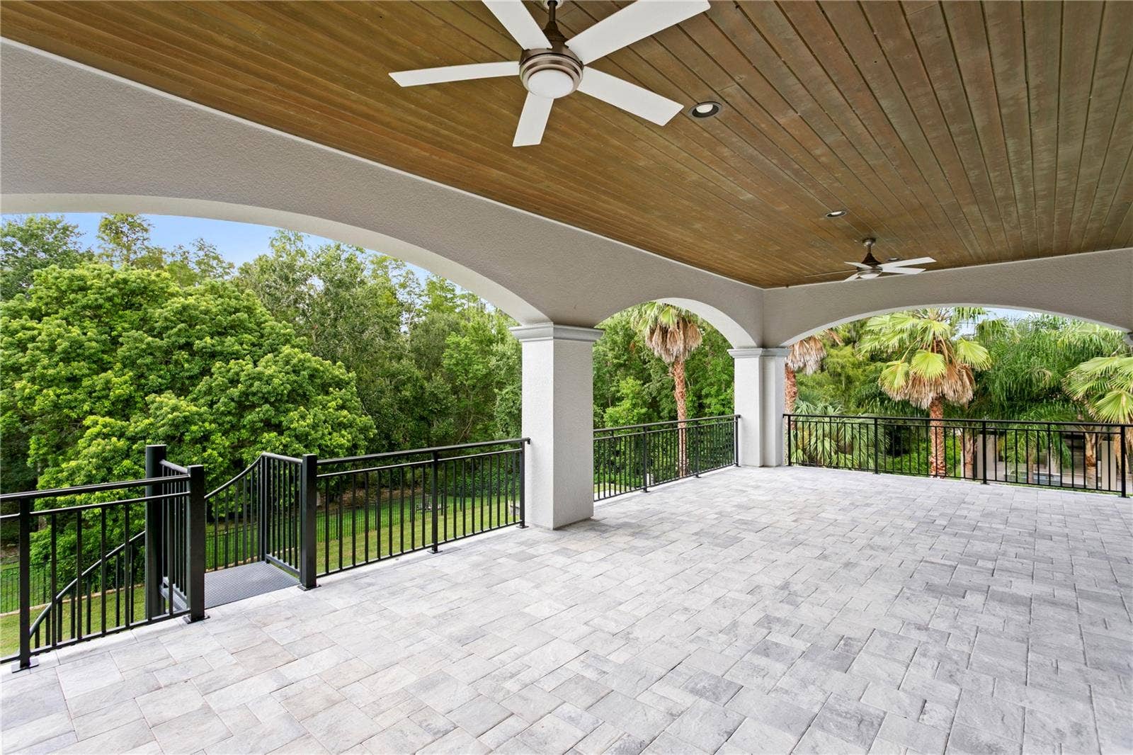 17032 COMUNIDAD DE AVILA, Lutz, FL 33548 17032 COMUNIDAD DE AVILA, Lutz, FL 33548