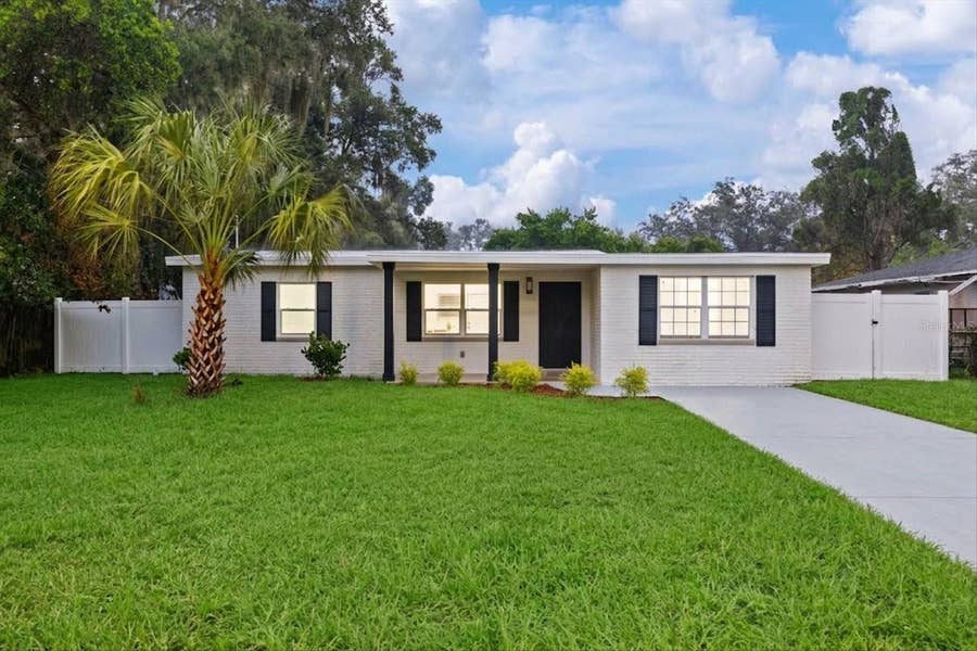 Property photo for 3012 E HANNA AVENUE, Tampa, FL