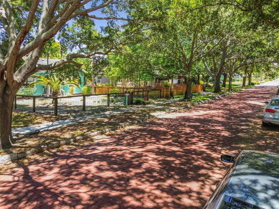 Property photo for 2421 7TH AVENUE N, St Petersburg, FL