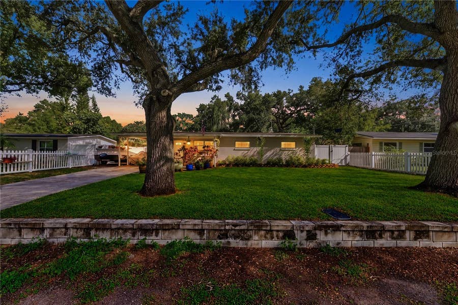 Property photo for 1104 E LAMBRIGHT ST, Tampa, FL