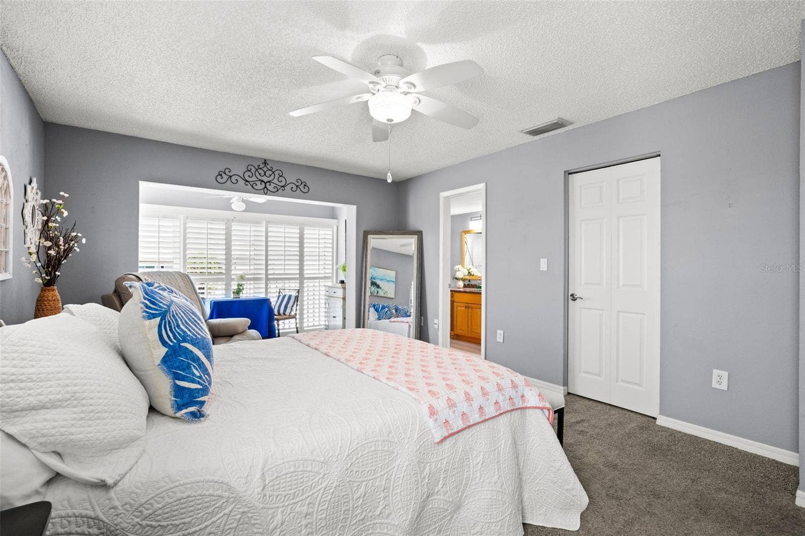 255 CAPRI CIRCLE N, #30, Treasure Island, FL 33706