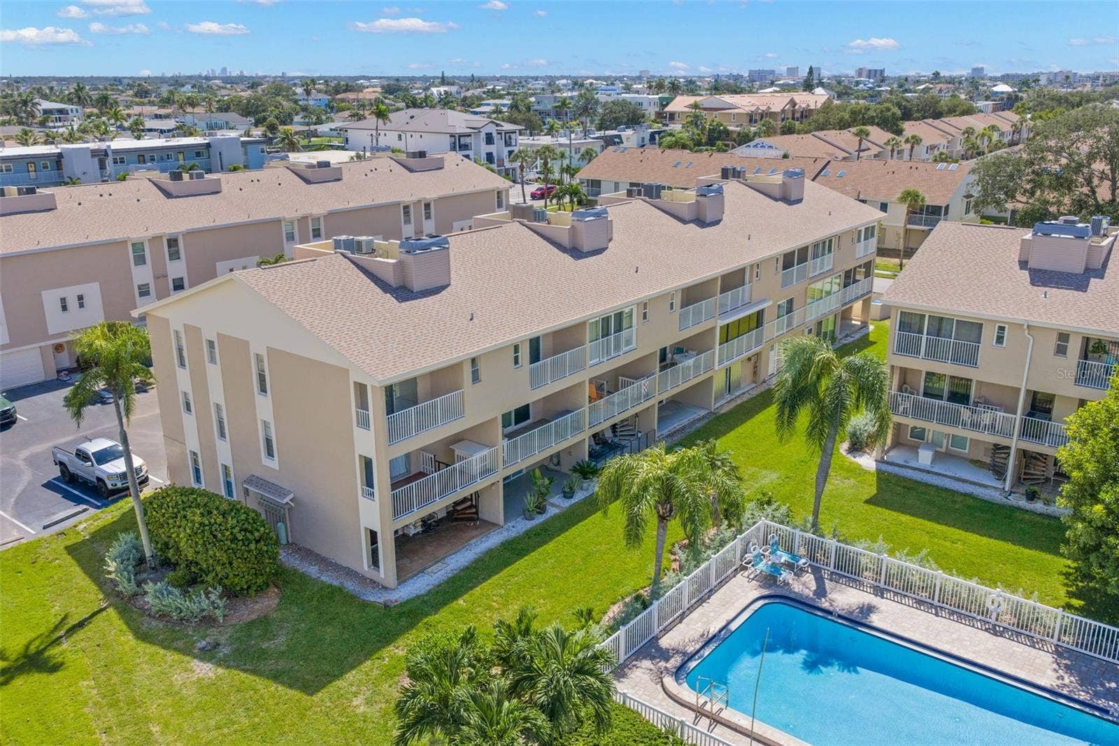 255 CAPRI CIRCLE N, #30, Treasure Island, FL 33706