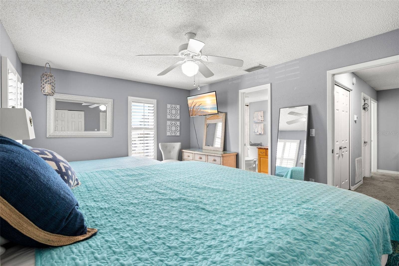 255 CAPRI CIRCLE N, #30, Treasure Island, FL 33706