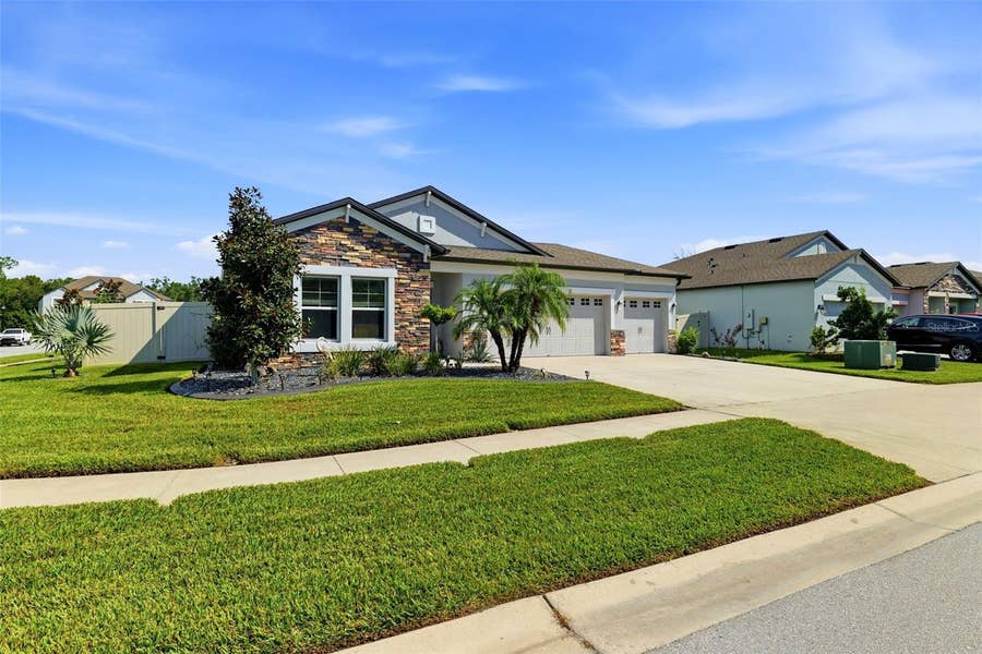 Property photo for 18117 ROMANESQUE COURT, Spring Hill, FL