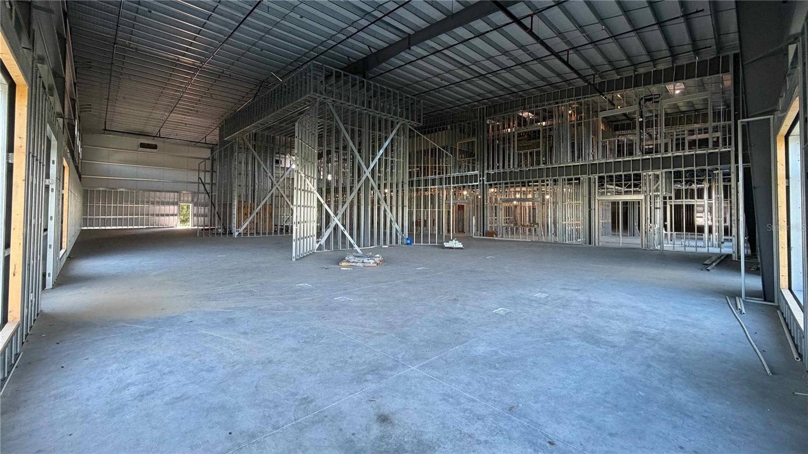 2221 N US HIGHWAY 27/441, Fruitland Park, FL 34731 2221 N US HIGHWAY 27/441, Fruitland Park, FL 34731