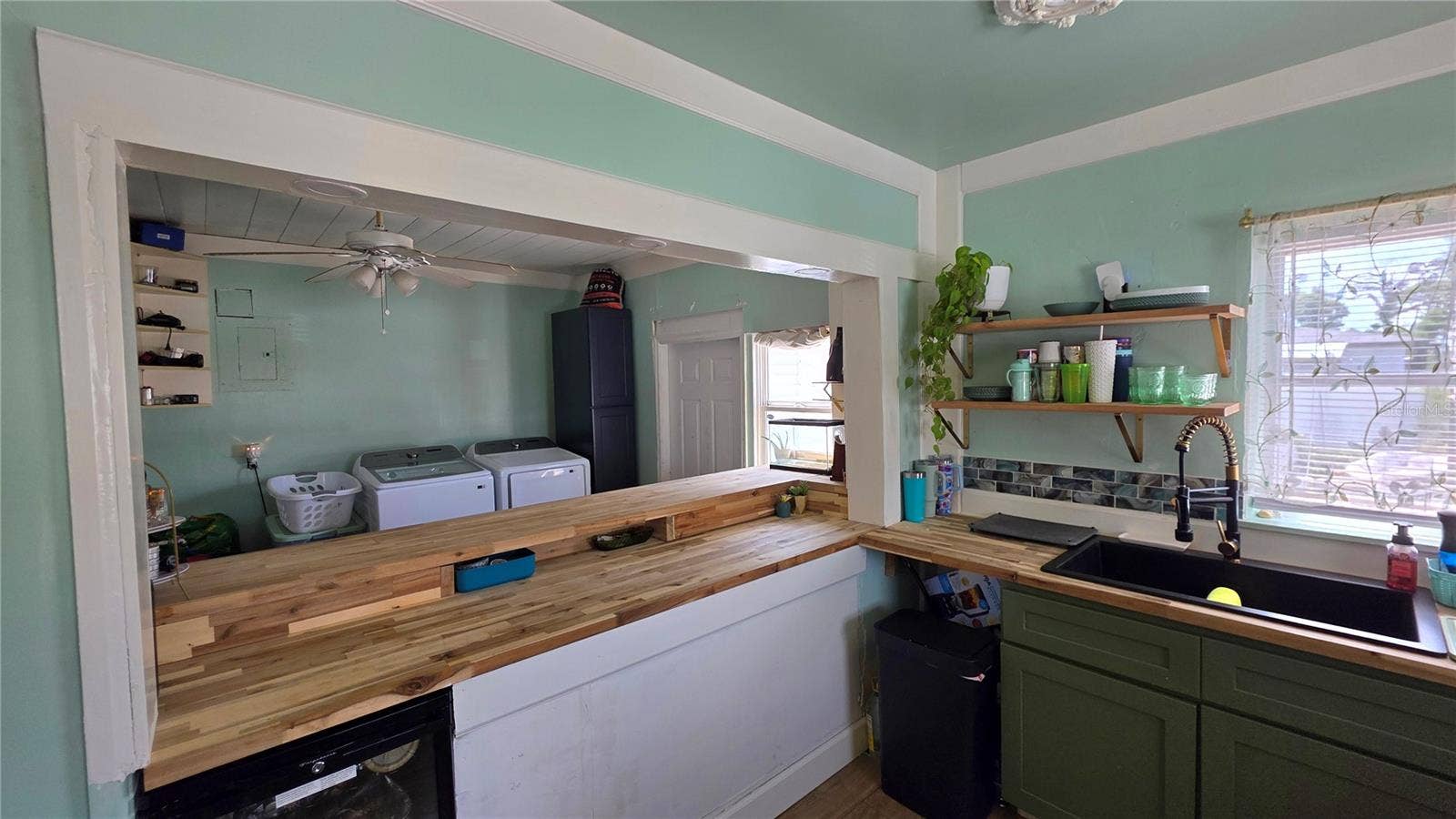 1702 26TH STREET W, Bradenton, FL 34205 Kitchen with Pass Through to Breakast Bar