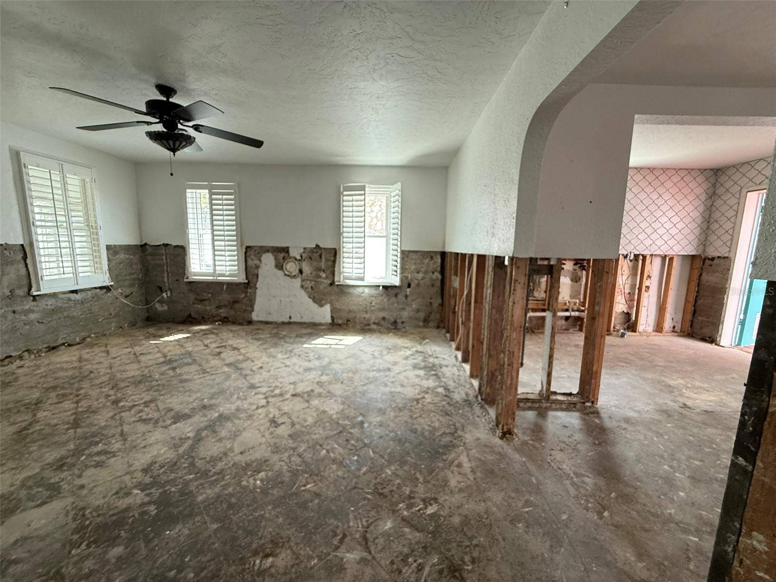 117 12TH AVENUE, Indian Rocks Beach, FL 33785 117 12TH AVENUE, Indian Rocks Beach, FL 33785