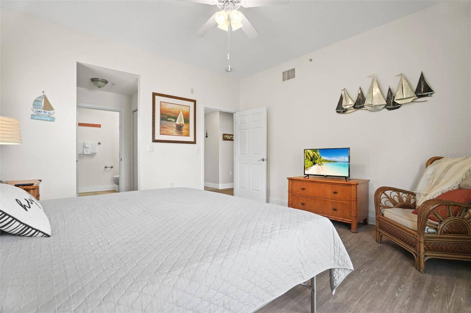 10315 GULF BOULEVARD, #106, Treasure Island, FL 33706 10315 GULF BOULEVARD, #106, Treasure Island, FL 33706