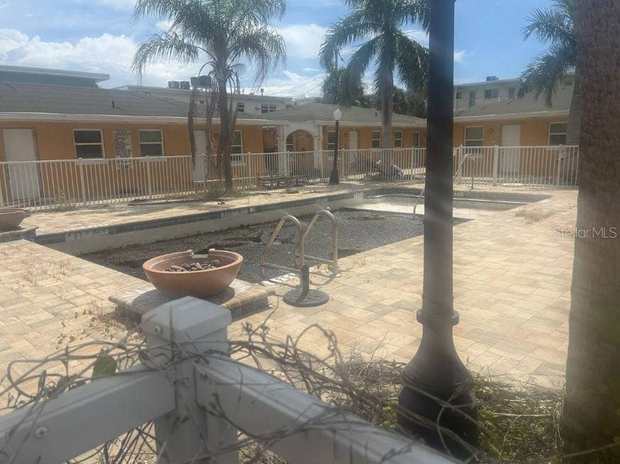 600 68TH AVENUE, St Petersburg, FL 33706 600 68TH AVENUE, St Petersburg, FL 33706