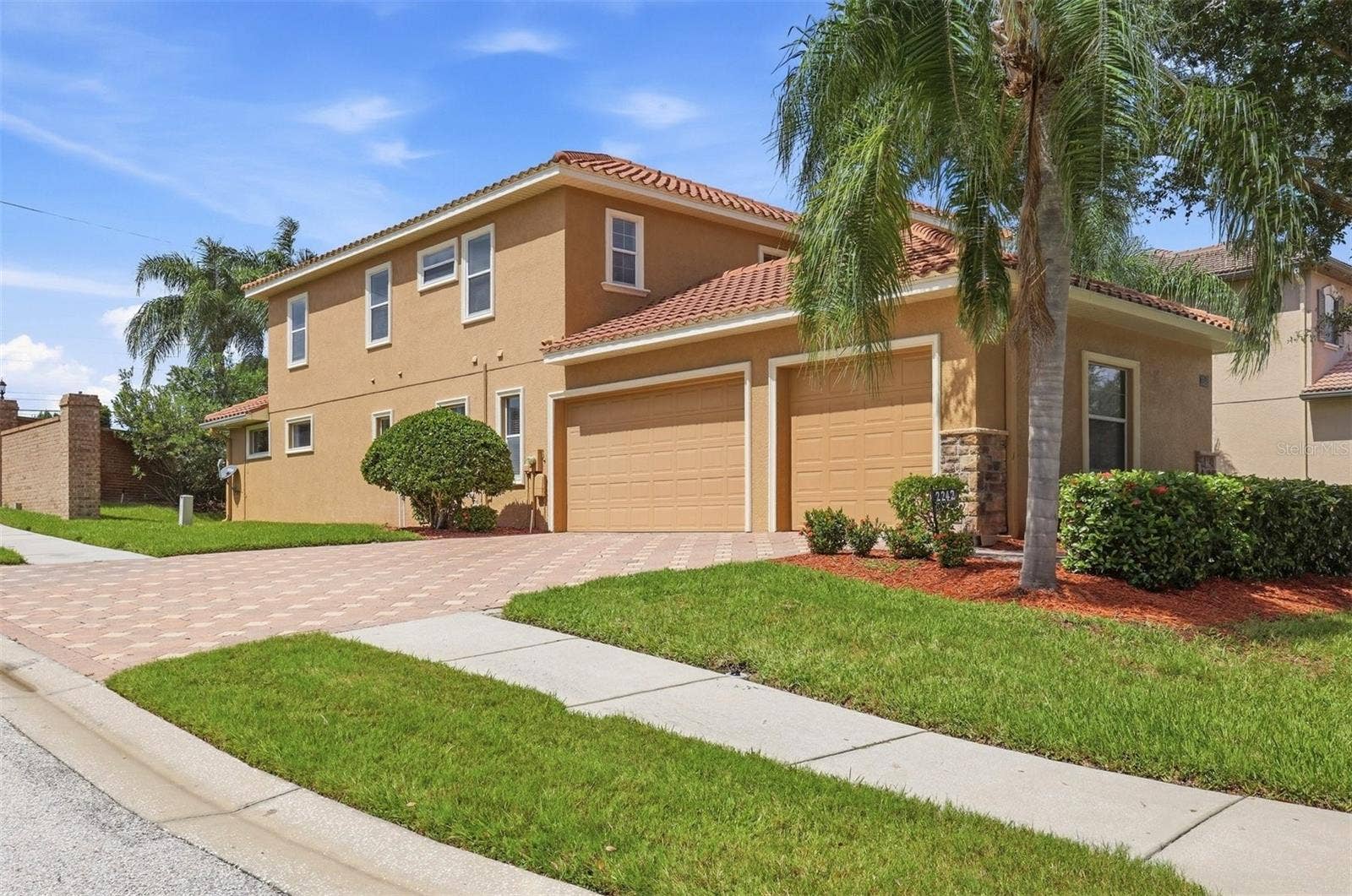 2242 CYPRESS HOLLOW COURT, Safety Harbor, FL 34695 3-Car Garage