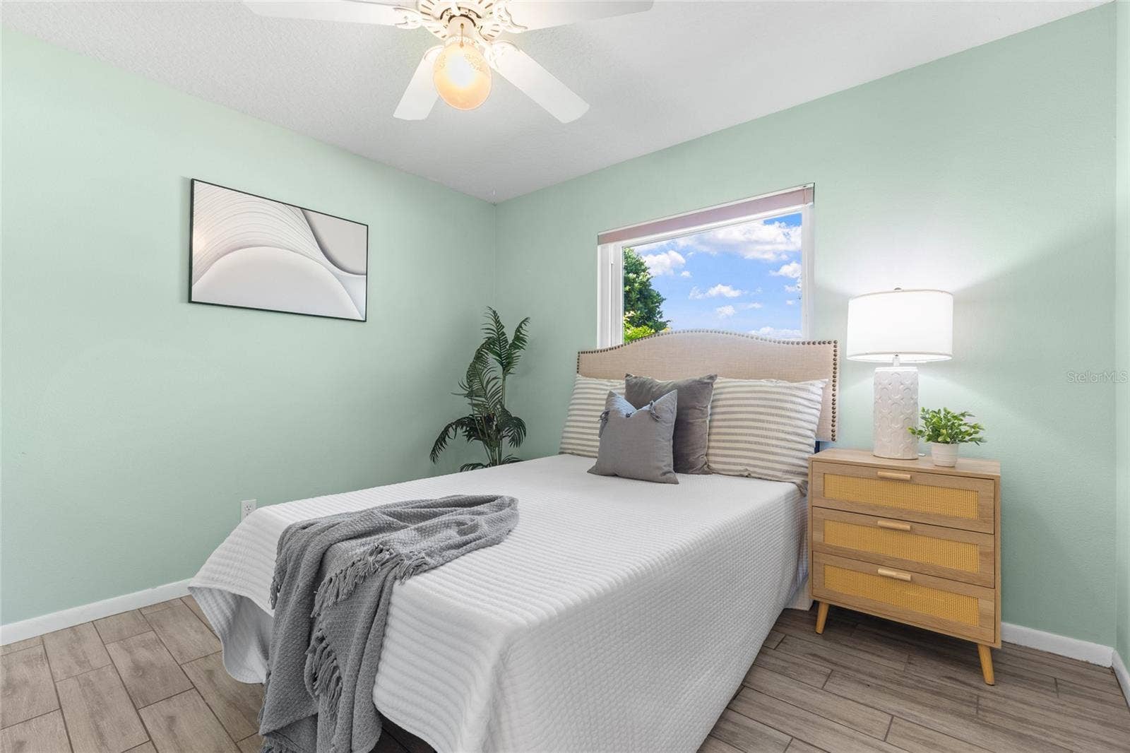 1920 CHENEY COURT, Lutz, FL 33549