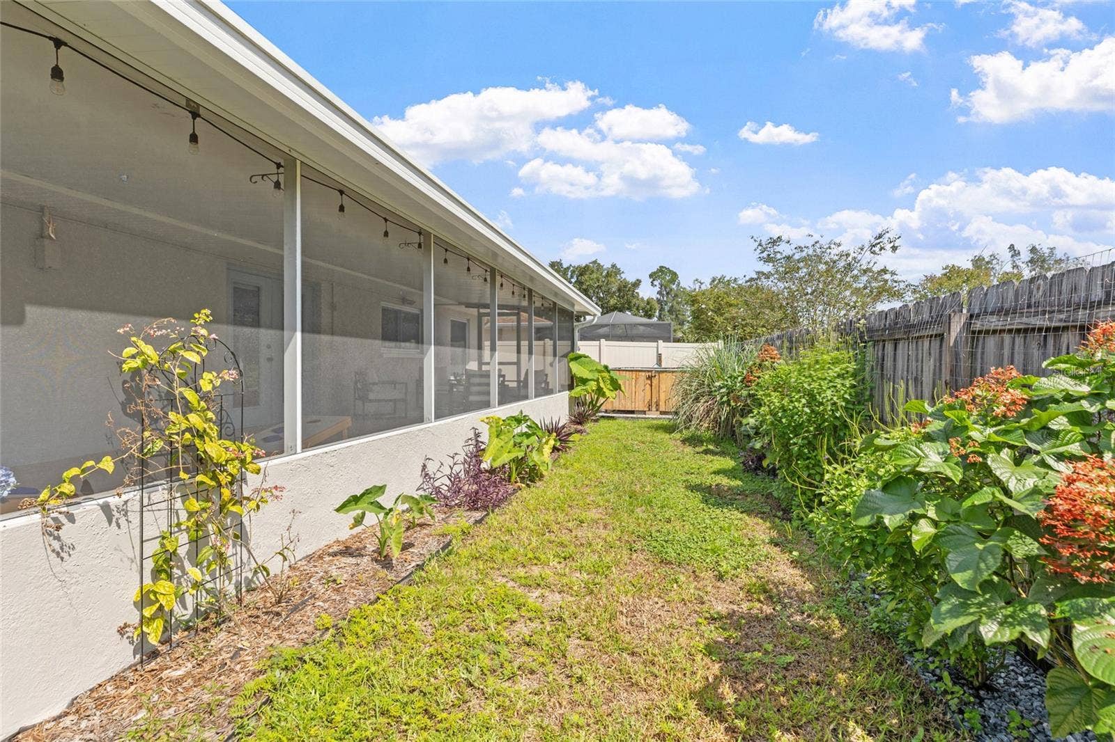 1920 CHENEY COURT, Lutz, FL 33549