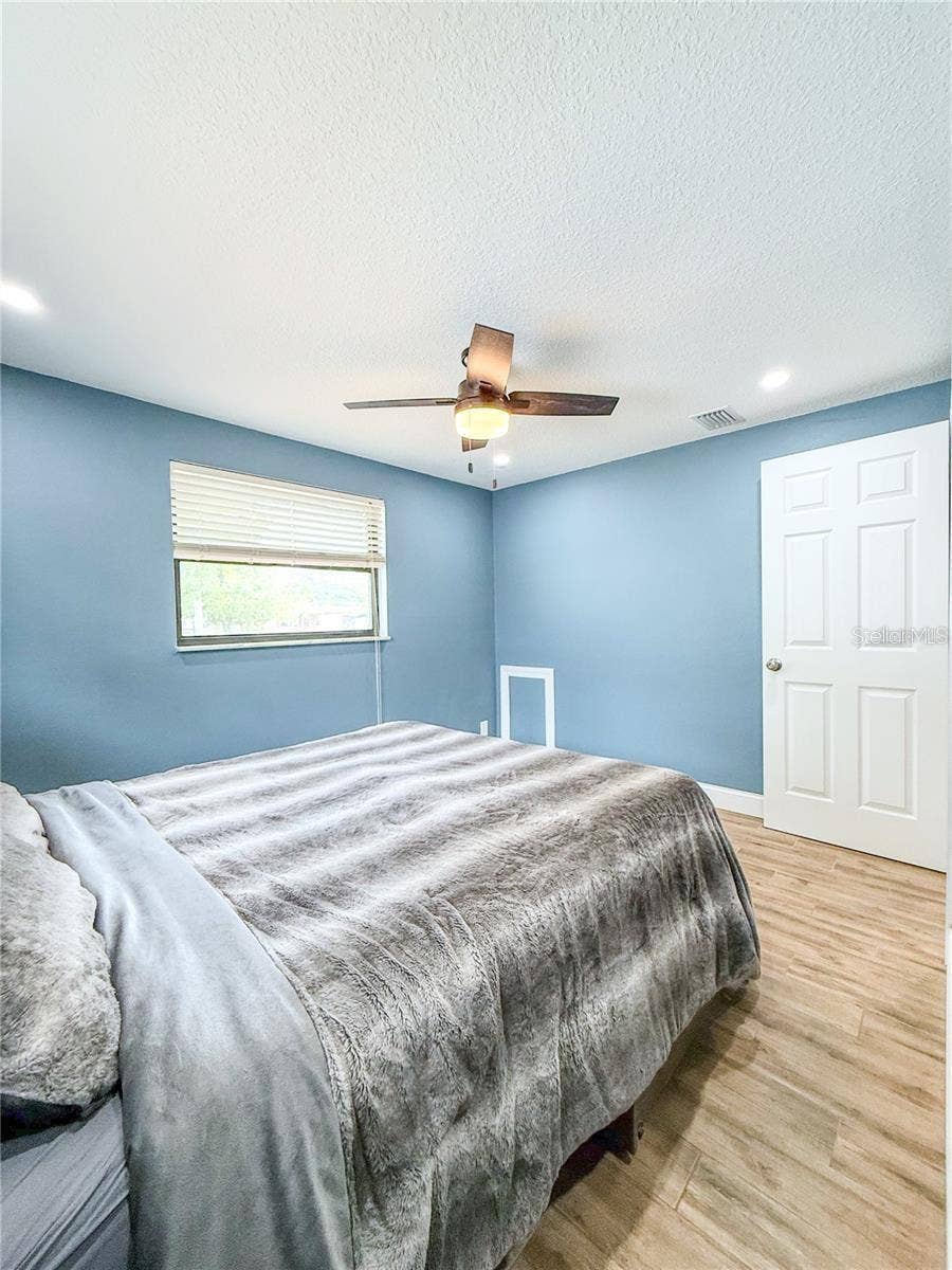 8648 78TH PLACE, Seminole, FL 33777 8648 78TH PLACE, Seminole, FL 33777