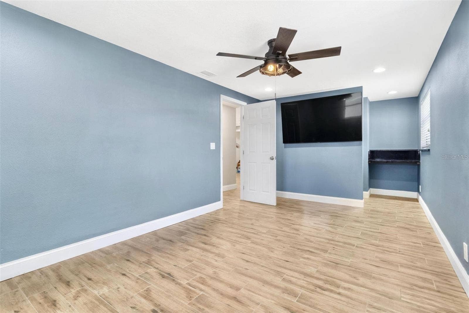 8648 78TH PLACE, Seminole, FL 33777 8648 78TH PLACE, Seminole, FL 33777