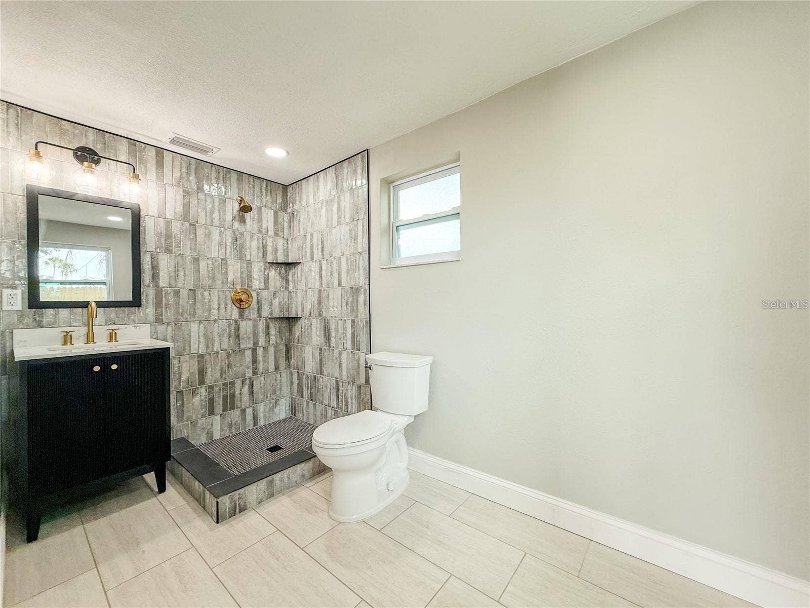 8648 78TH PLACE, Seminole, FL 33777 8648 78TH PLACE, Seminole, FL 33777
