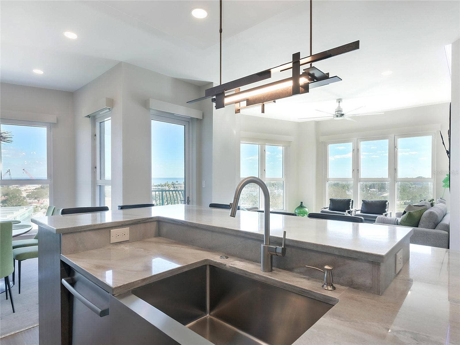 288 BEACH DRIVE NE, #6A, St Petersburg, FL 33701