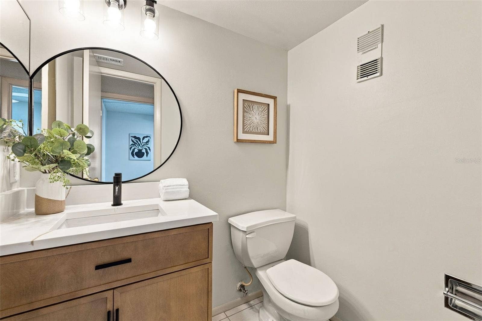 14130 ROSEMARY LANE, #5314, Largo, FL 33774 half bathroom