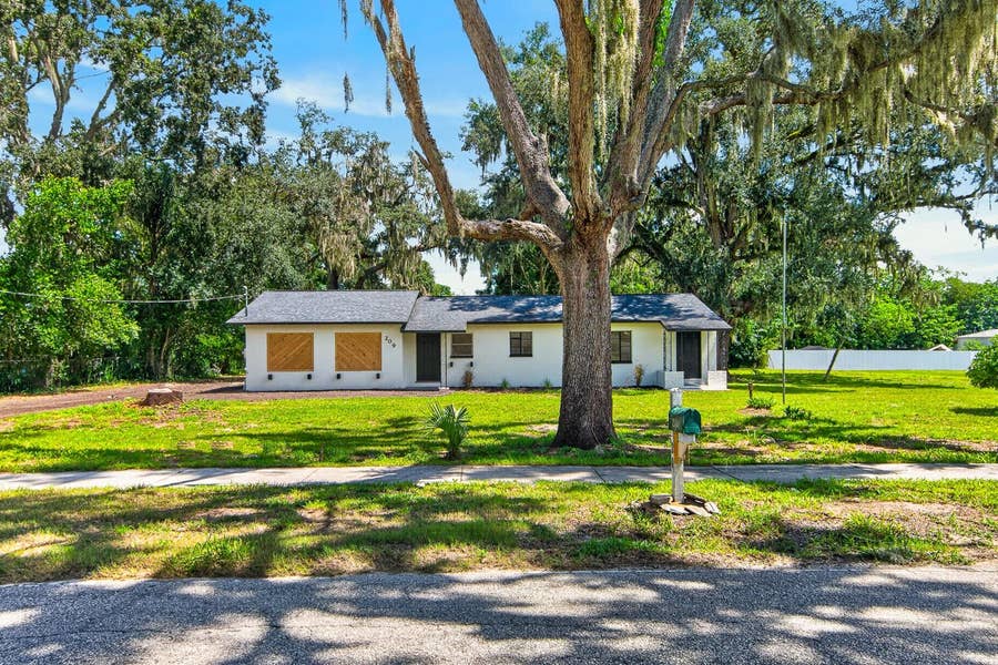 Property photo for 209 S SAINT CLOUD AVENUE, Valrico, FL