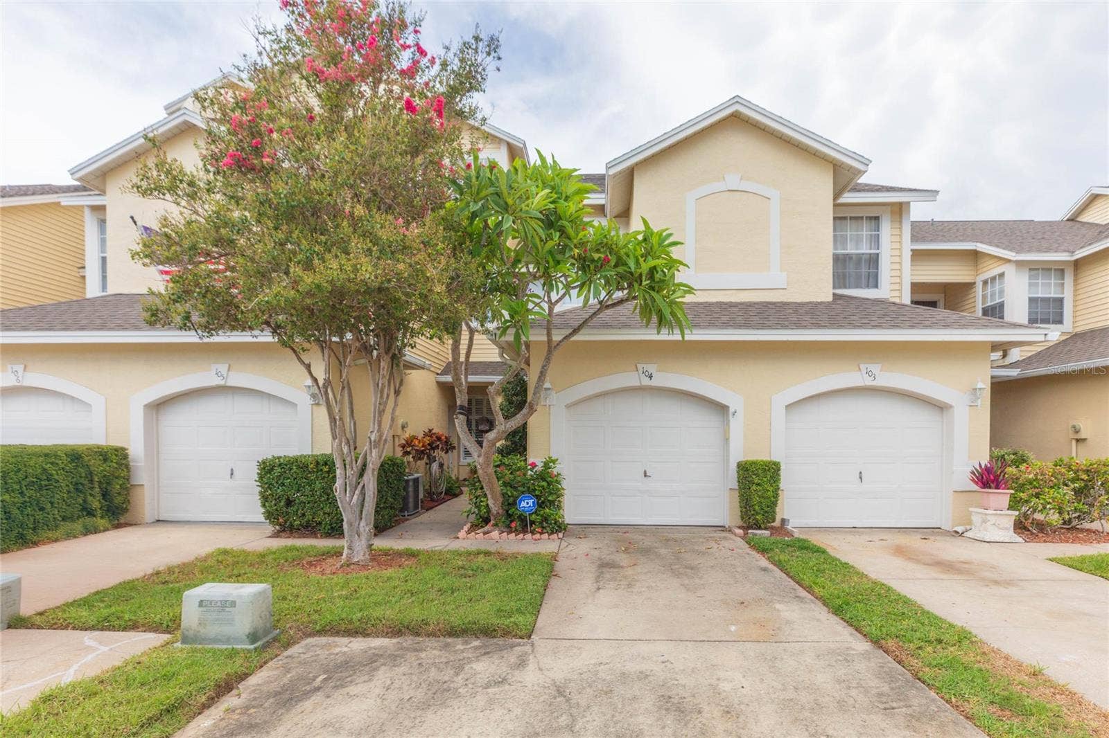 1050 STARKEY ROAD, #104, Largo, FL 33771 1050 STARKEY ROAD, #104, Largo, FL 33771