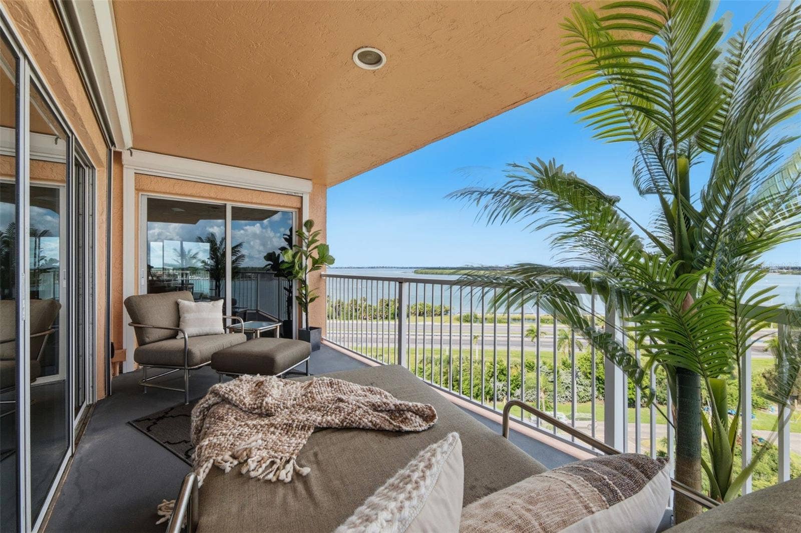 7430 SUNSHINE SKYWAY LANE S, #901, St Petersburg, FL 33711 7430 SUNSHINE SKYWAY LANE S, #901, St Petersburg, FL 33711