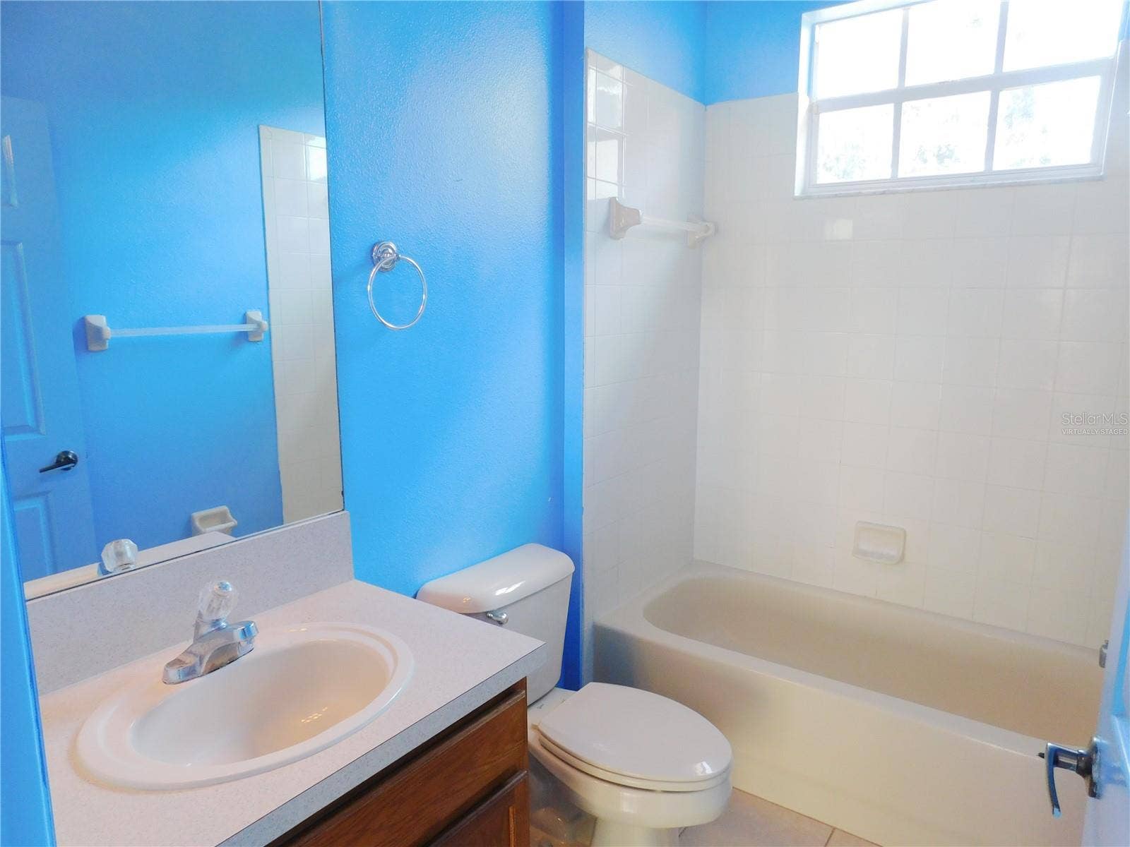 2412 BLUE STONE COURT, Valrico, FL 33594 Virtually staged