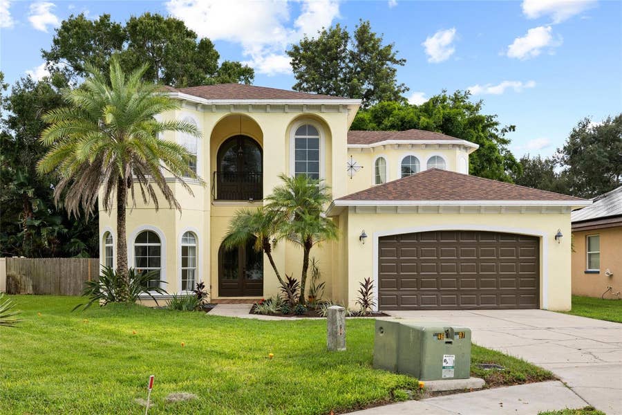 Property photo for 4117 WOODACRE LANE, Tampa, FL