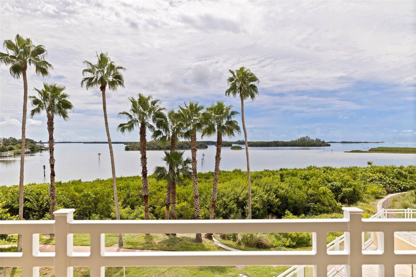 755 COLLANY ROAD, #301, Tierra Verde, FL 33715