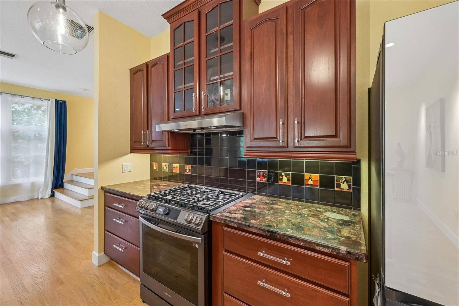817 OAK VISTA DRIVE, Sarasota, FL 34232