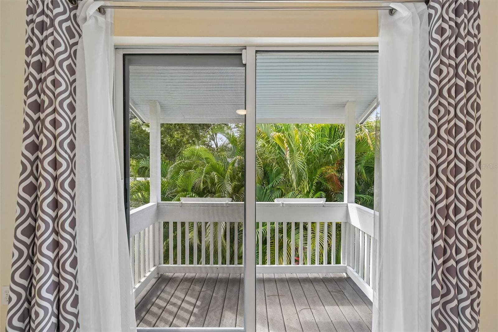 817 OAK VISTA DRIVE, Sarasota, FL 34232