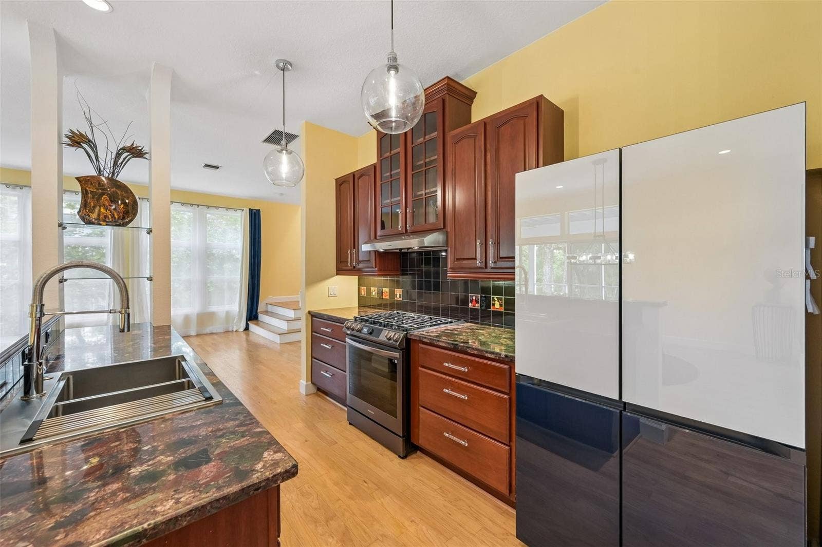 817 OAK VISTA DRIVE, Sarasota, FL 34232