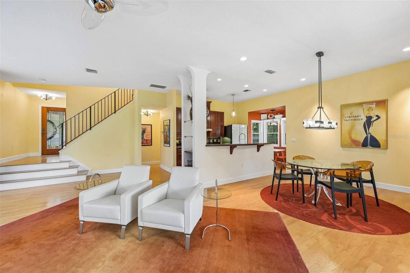 817 OAK VISTA DRIVE, Sarasota, FL 34232
