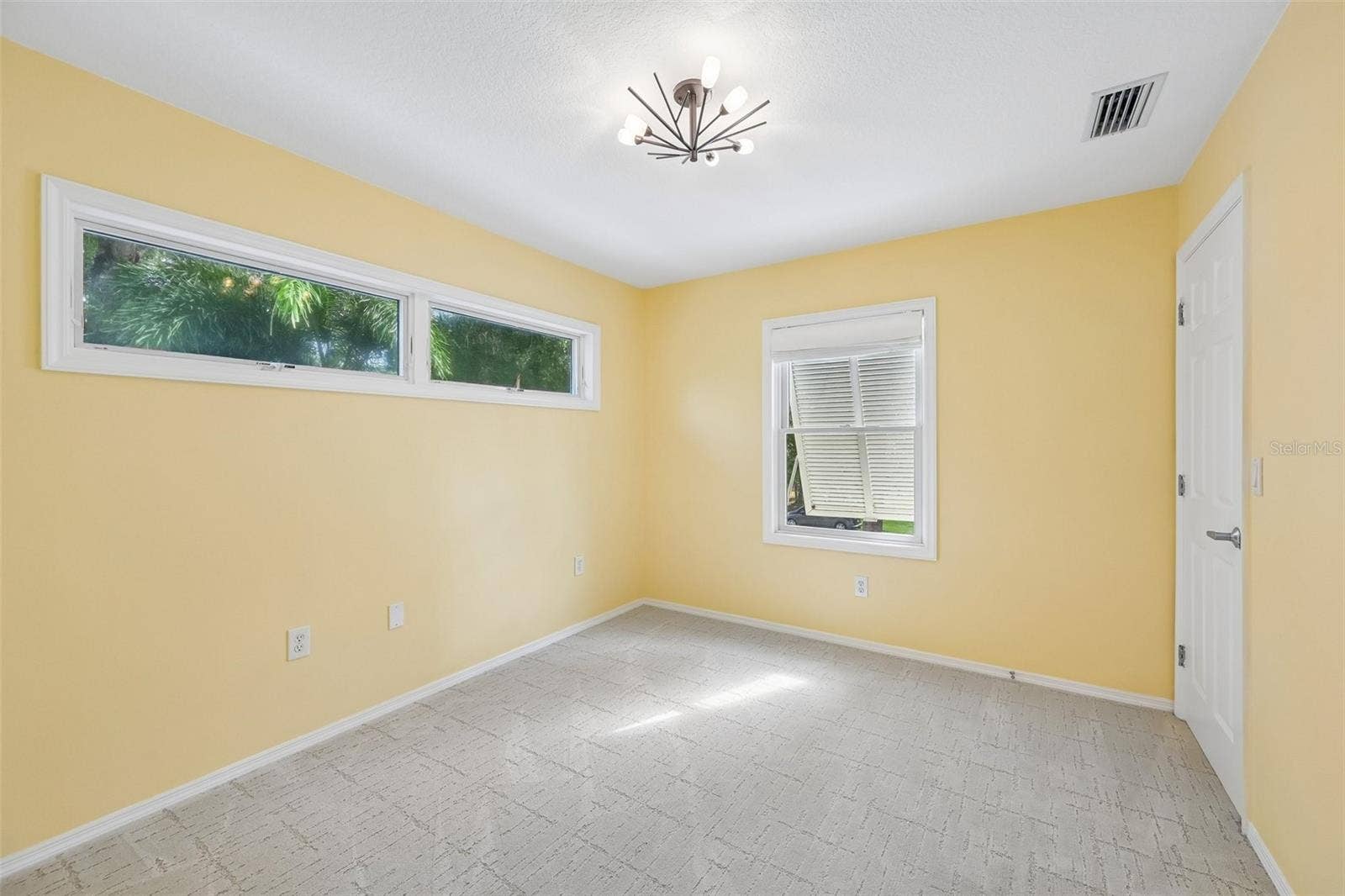 817 OAK VISTA DRIVE, Sarasota, FL 34232