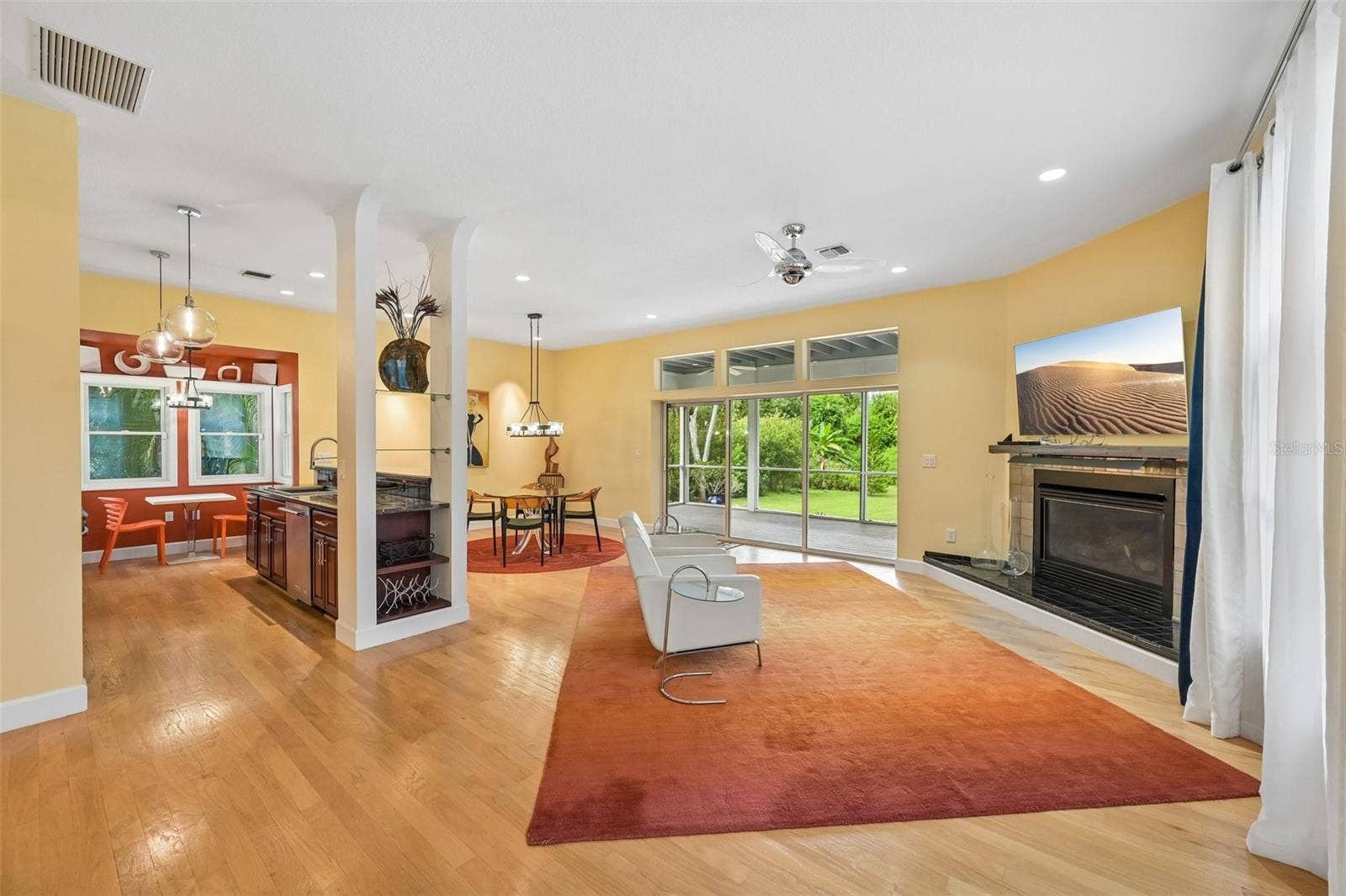 817 OAK VISTA DRIVE, Sarasota, FL 34232